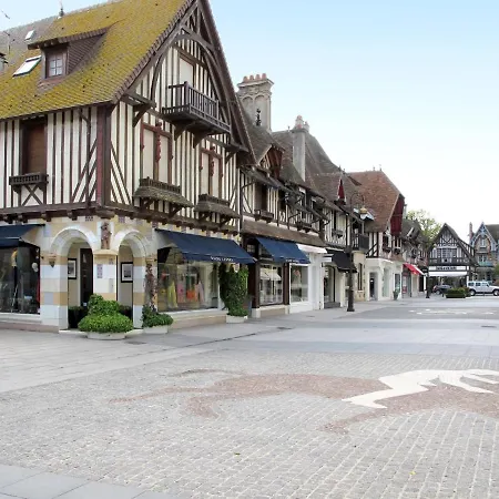 Apartamento Carnot By Interhome